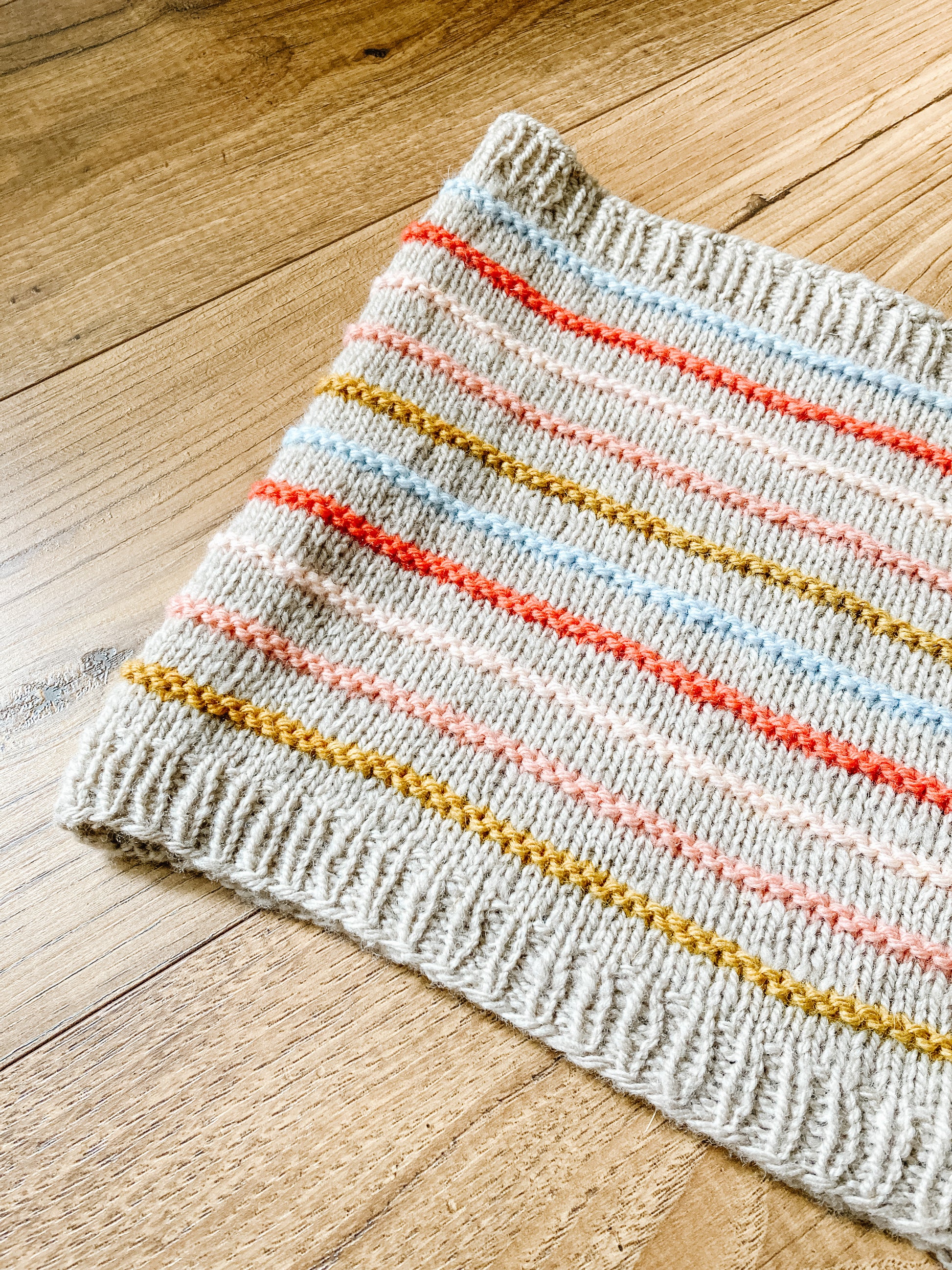 Stella Cowl // PDF Knitting Pattern - Red Sock Blue Sock Yarn Co